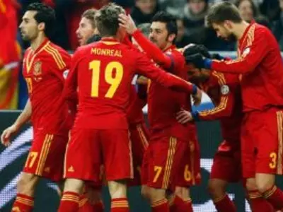Spain in Control After Beating France
