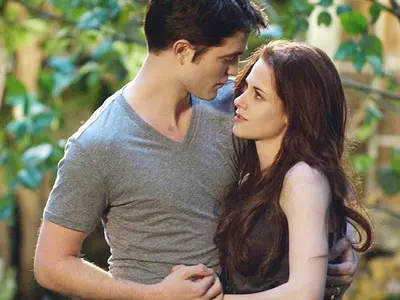 Kristen Stewart and Robert Pattinson on the sets of Twilight: Breaking Dawn 2