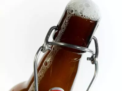 Science Behind Foaming Beer Bottle Explained
