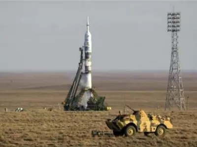 Soyuz Flies Olympic Torch to Space