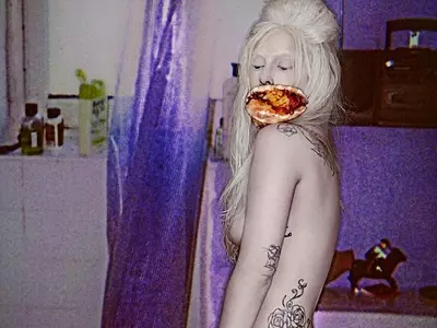 Lady Gaga Strips Naked