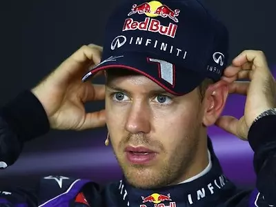 Vettel Takes Pole for Singapore GP
