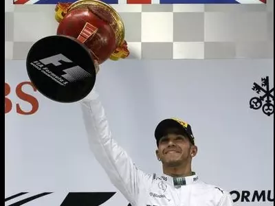 Lewis Hamilton wins Chinese Grand Prix