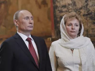 Putin Officially Divorces Wife Lyudmila