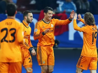 Real Madrid cruised to a rare victory on German soil as they romped to a 6-1 win at Schalke 04 in Wednesday's Champions League's last 16, first leg clash.