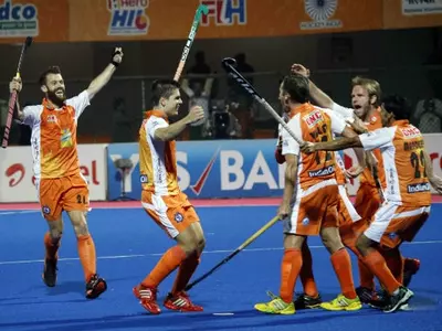 Kalinga Lancers gave table-toppers Delhi Waveriders a good fight at home.
