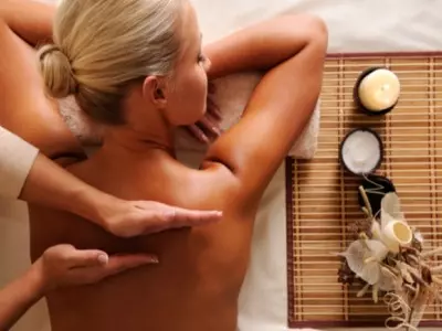 Must-Try Oil-Based Massages This Summer