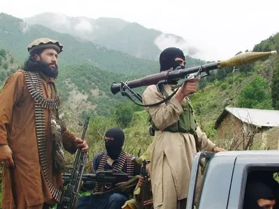 Pakistan Jets Bomb Taliban Hideouts, Kill 40