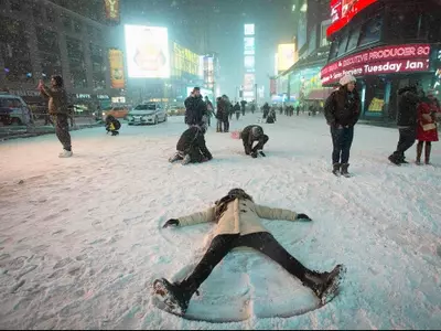 US Snowstorm: Emergency Declared in New York
