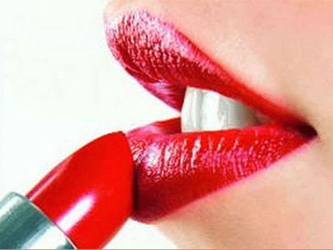 How to Sport Red Lips
