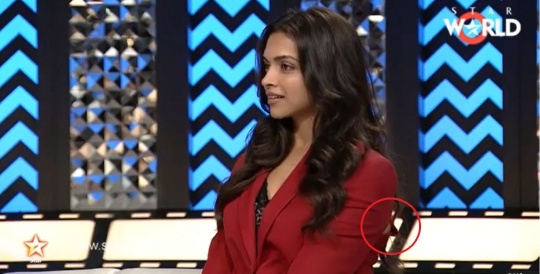 Deepika Padukone Suffers Wardrobe Malfunction On National Television