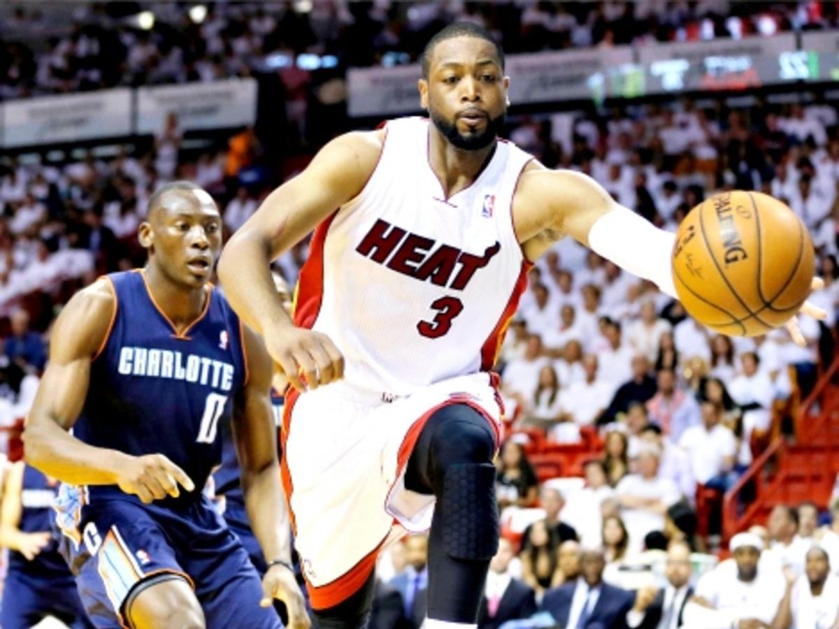 Dwyane Wade returns to Miami Heat after opting against retirement, NBA  News