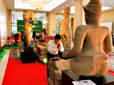 Cambodia Gets Back 1,000-Year-Old Statues