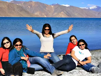 4 Travel Clubs for Solo Women Travellers
