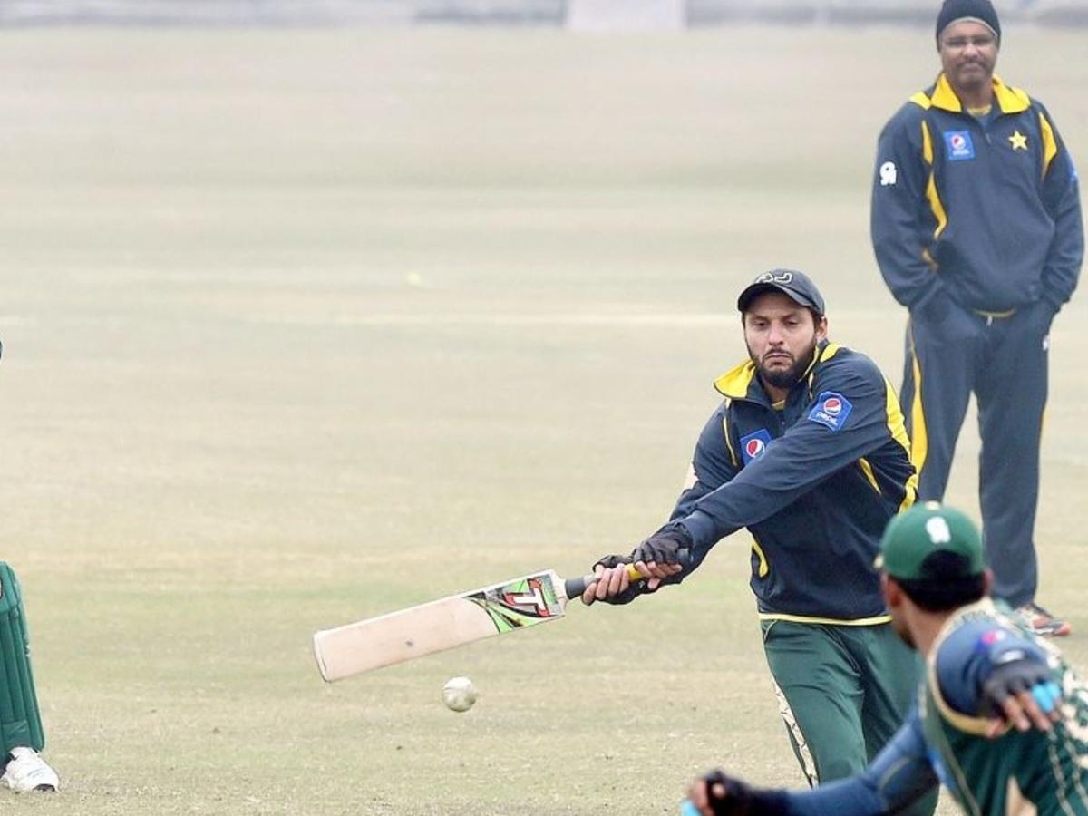 World Cup: Pakistan cricketers change shirt numbers for luck - myKhel