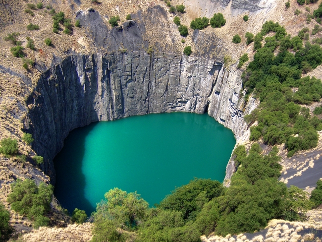 10 Massive Holes In The Earth S Crust That Will Prove Just