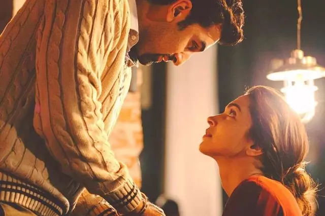 Anushka Sharma and Ranbir Kapoor groove to 'The Breakup Song