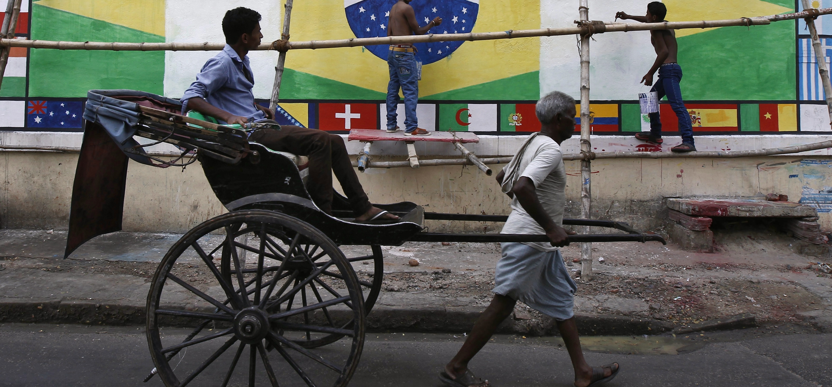 Kolkata's Hand-Pulled Rickshaws Are The Last Sketches Of A ...