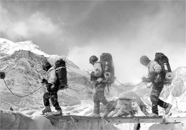 4 Indian Soldiers Killed By Avalanche In Siachen Glacier, The Highest ...