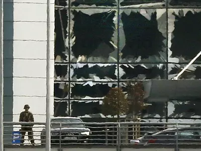 belgian bonmb blasts brussels airport