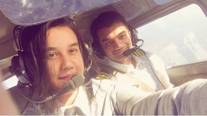 21-Year-Old Ayesha Aziz Becomes India's Youngest Student Pilot, Plans To  Fly Russian MIG-29