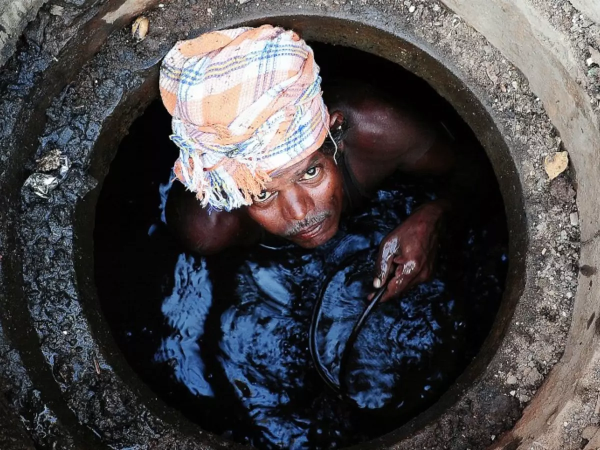 Sewer Story: Death Of Sanitation Workers In Delhi Exposes The