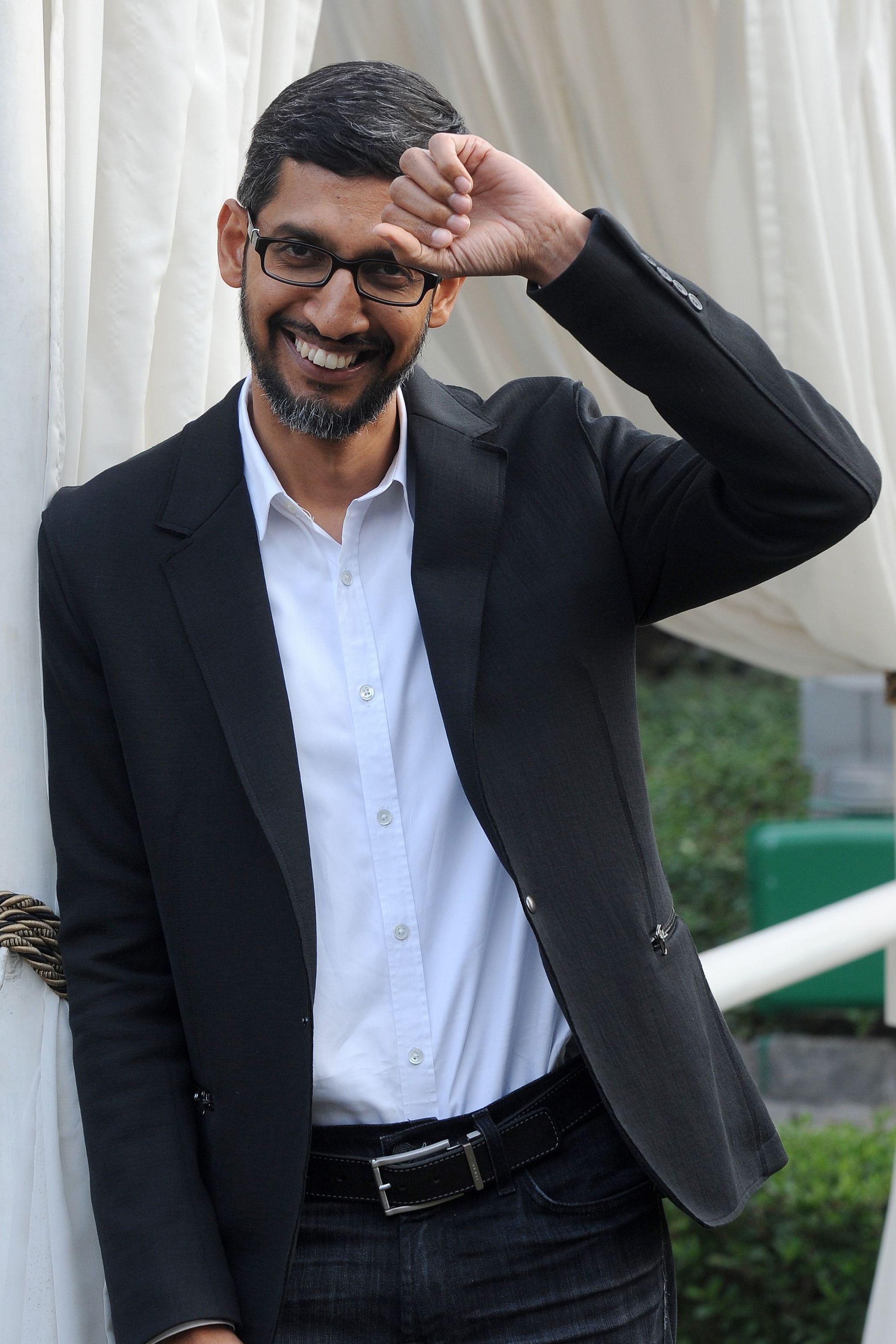 Google Ceo Sundar Pichai Thinks Shah Rukh Khan Helped Him Become More Popular Sundar pichai net worth grow every year.