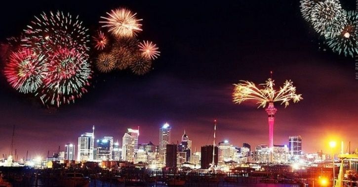 New Zealand Welcomes 2018 With Spectacular New Year&#039;s Eve Firework Display In Auckland