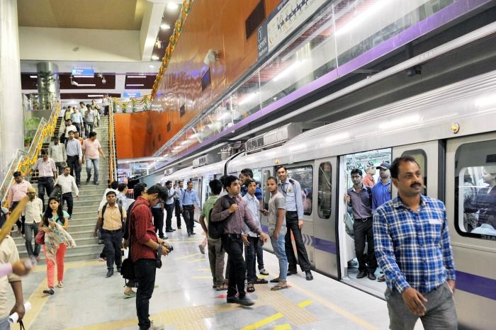 Women Can Now Carry Knives On Delhi Metro To Use Against Molesters ...