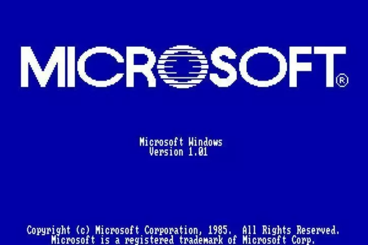 34 Years Ago, 28 Year Old Bill Gates Launched An Operating System That ...