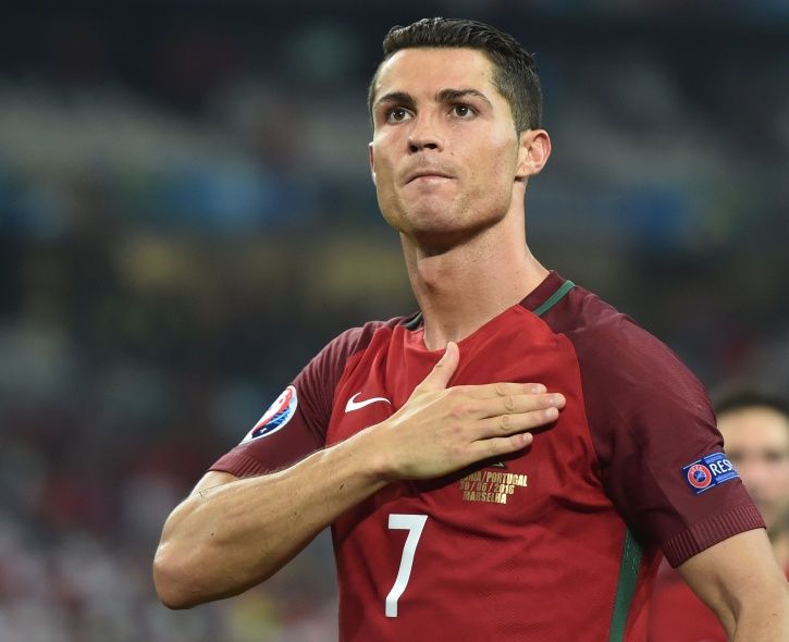 Cristiano Ronaldo Pays Medical Bills For 370 People ...