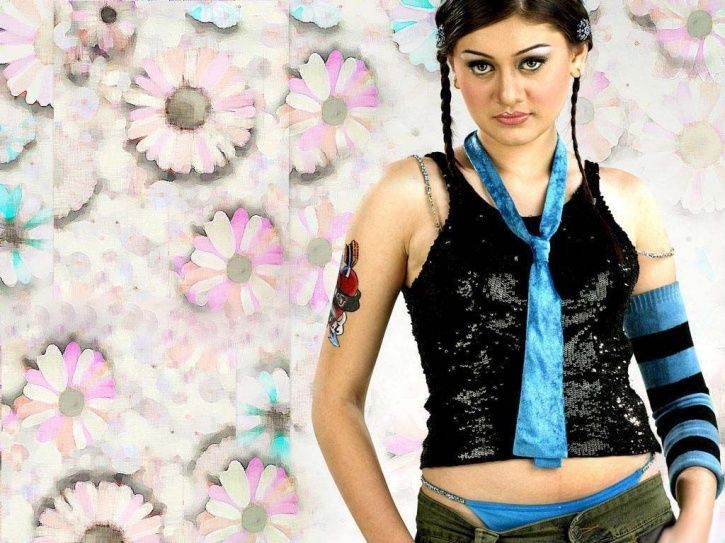 Remember Kaanta Laga Girl Shefali Zariwala She Is Making A Comeback With A Comedy Web Series Shefali jariwala and parag tyagi have begun the required paperwork to adopt a baby girl. remember kaanta laga girl shefali
