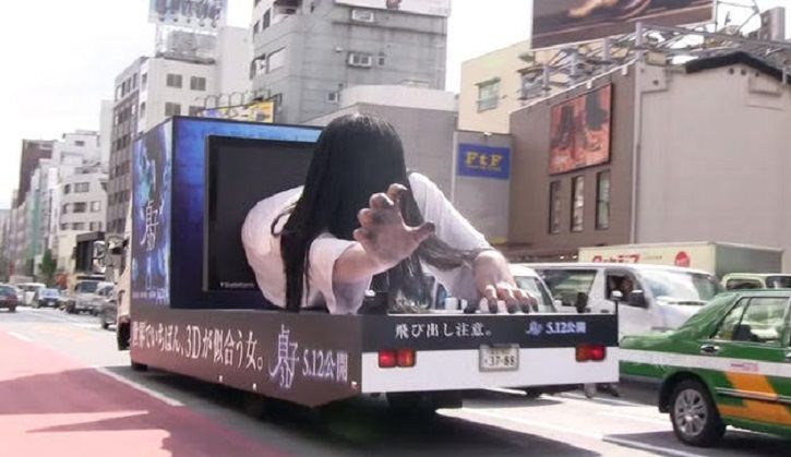 just-11-photos-that-prove-why-japan-feeds-our-weird-side-and-why-we-re