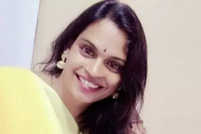 Men dostimga lezbiyen bolishni orgatganman. Rus ayollar porno seks videolar