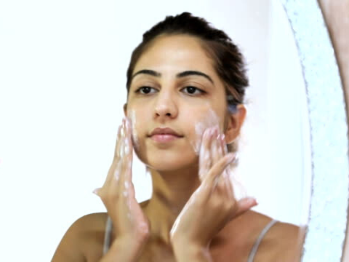 The 60-Second Rule for Washing Your Face Can Fix Your Skin Issues - How to  Wash Your Face