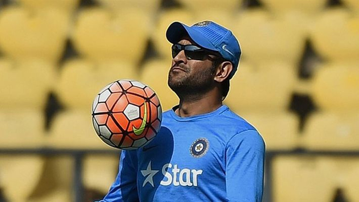 MS Dhoni is number one football player in Indian team', says Rohit