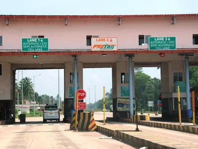 FASTag, Toll Plaza Discount, Ministry of Road and Transport, India Toll Booths, RFID Tag, Auto News