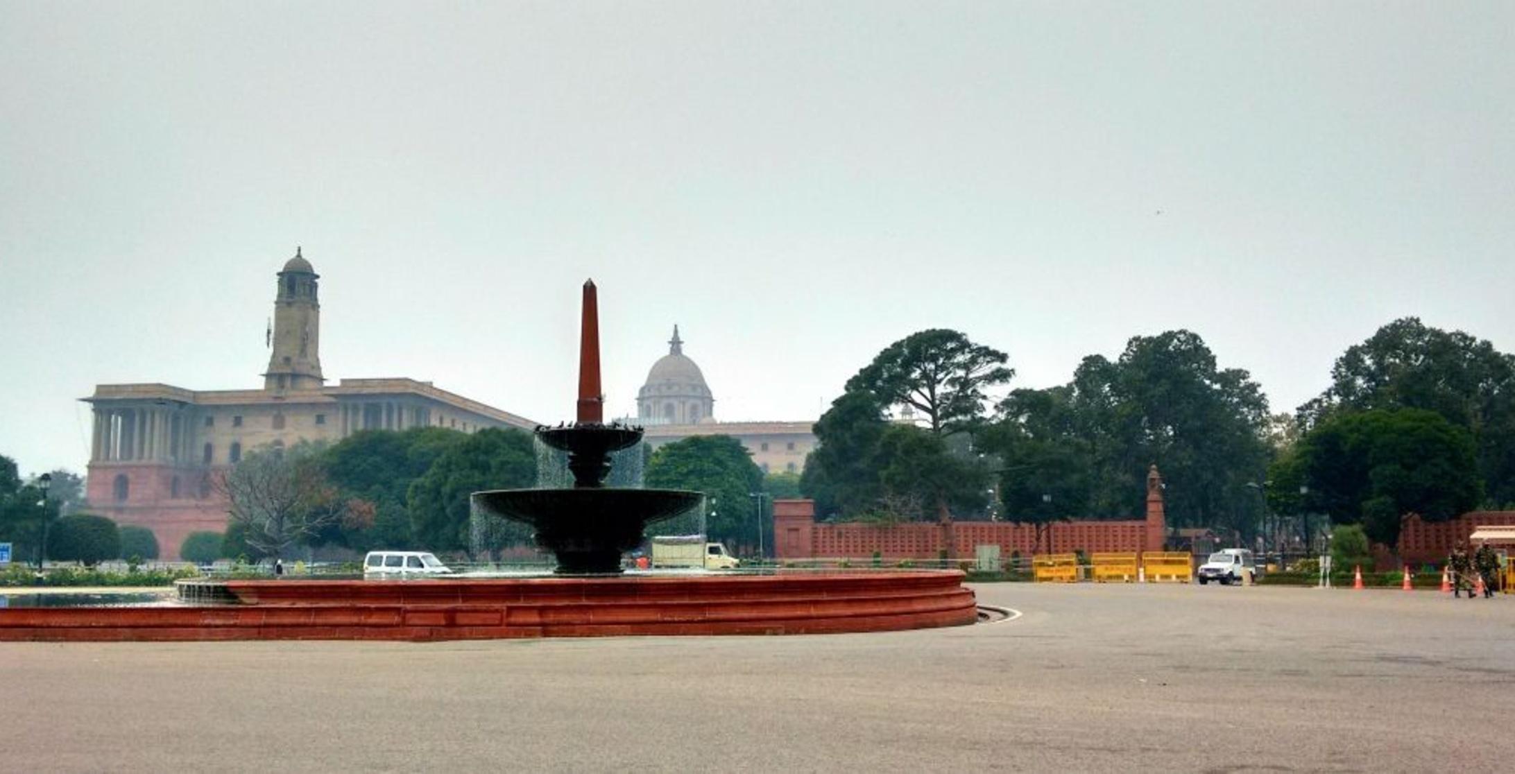 Public Fountains Run In Full Flow As Delhi Faces Water Crisis Are Our Priorities Correct Public Fountains Run In Full Flow As Delhi Faces Water Crisis Are Our Priorities Correct