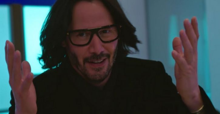 Keanu Reevesfans Hail Keanu Reeves As ‘king After They Notice He