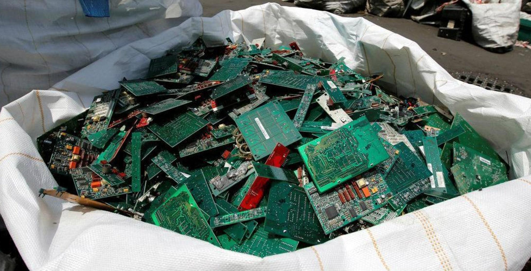 We Visit An E Waste Recycling Facility To Find Out What Happens To Our Gadgets After They Die