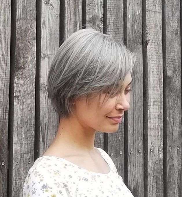 Grey Hair Trend Women Around The World Are Flaunting Their