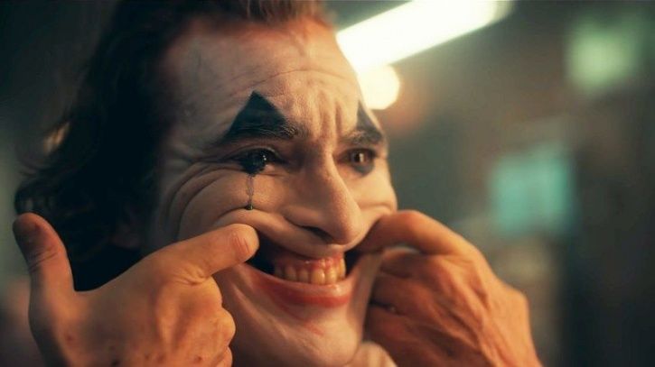 Resultado de imagem para joker forcing smile