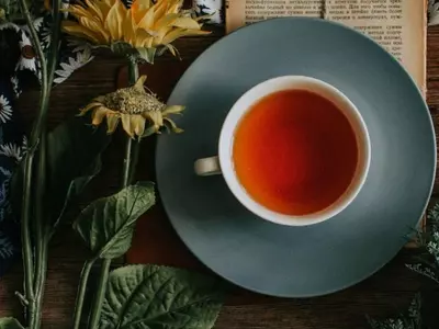 10 Benefits To Start Your Morning With A Cup Of Tea And Improve Your Health!
