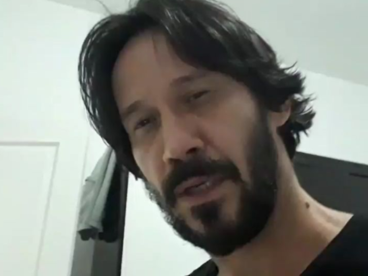 Keanu Reeves Has A Doppelganger In Brazil He Says The Resemblance Helps Him Flirt With Women