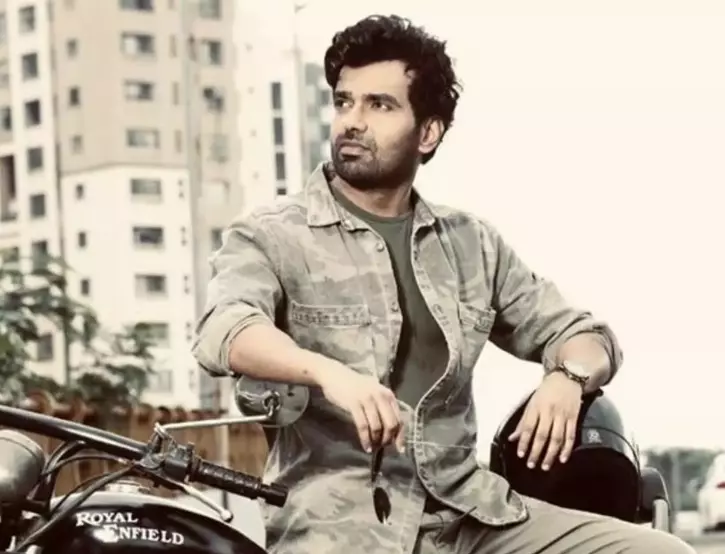 Real To Reel - Abhishek Singh, The IAS Officer Who Is Making It Work As ...