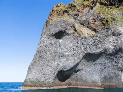 Elephant Rock, Iceland, Volcano, Volcanic Eruption, Westman Islands, Elephant Rock Formation, Elephant Rock History