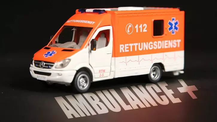 Boy Saves Mom S Life By Dialling Number On His Toy Ambulance Boy Saves Mom S Life By Dialling Number On His Toy Ambulance