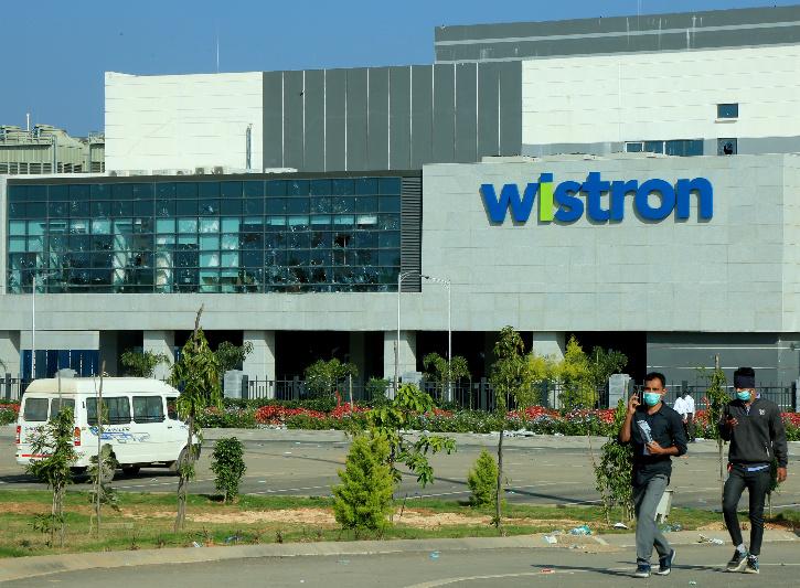 Wistron Fires India VP Over Kolar Plant Violence; 2 Arrested For Love