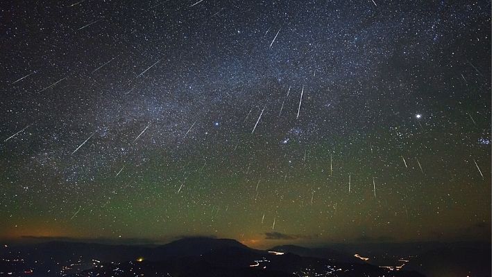 First Meteor Shower Of 2021 On New Year Weekend, As Quadrantids Light ...