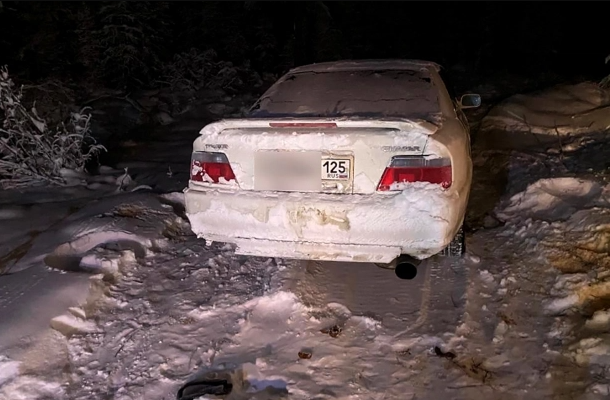 The pair had been driving from the world’s coldest city Yakutsk to the port of Magadan,